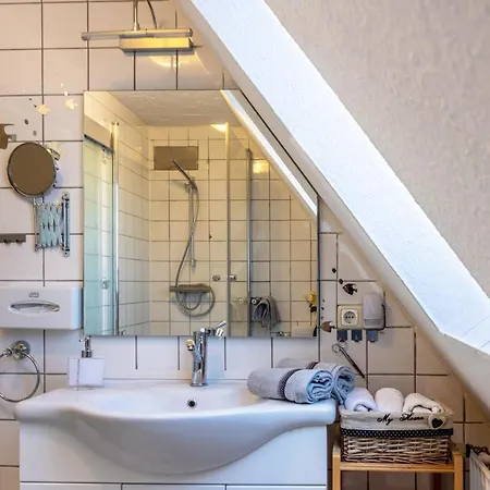 Hotel Grosses Haus Am Tremser Teich Lübeck