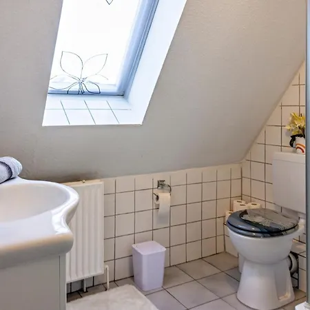 Grosses Haus Am Tremser Teich