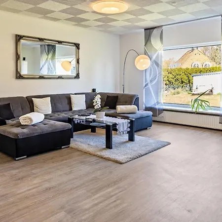 Grosses Haus Am Tremser Teich Hotel Lübeck