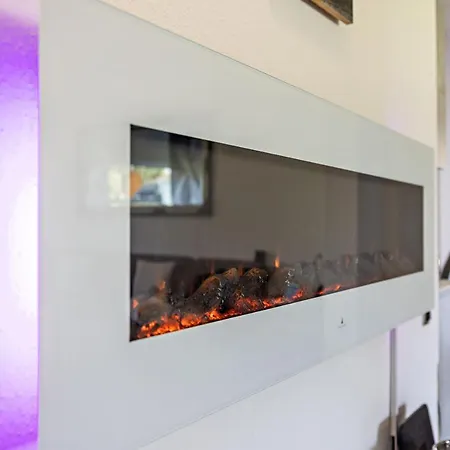 Grosses Haus Am Tremser Teich