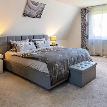 Grosses Haus Am Tremser Teich * 吕贝克