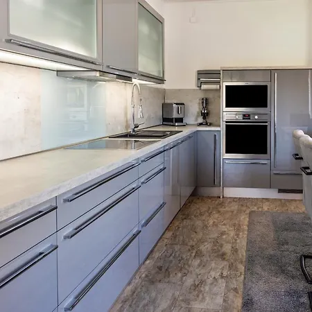 Grosses Haus Am Tremser Teich Hotel