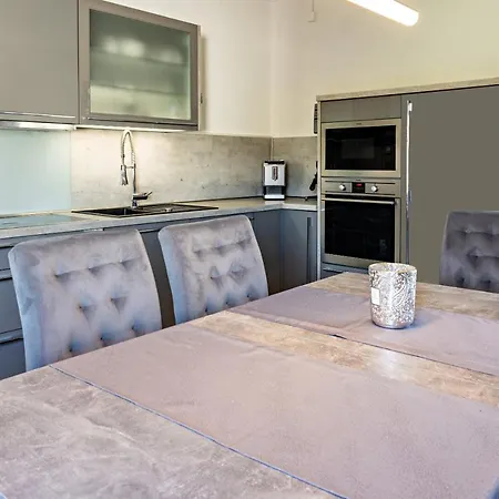 Hotel Grosses Haus Am Tremser Teich Lübeck