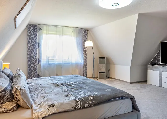 Grosses Haus Am Tremser Teich ליבק