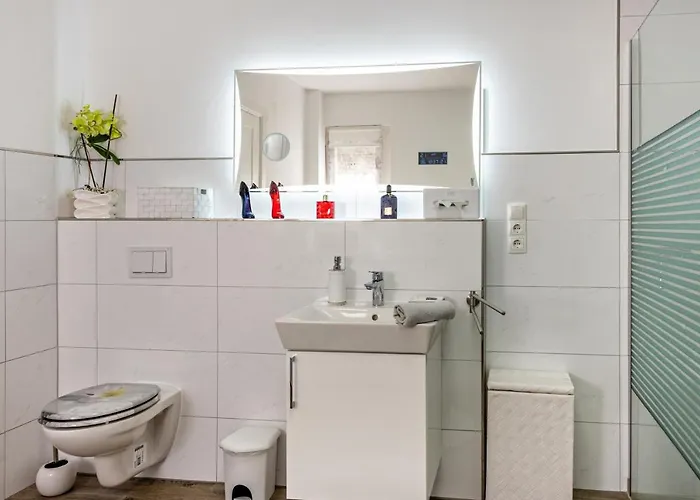 Grosses Haus Am Tremser Teich * ליבק