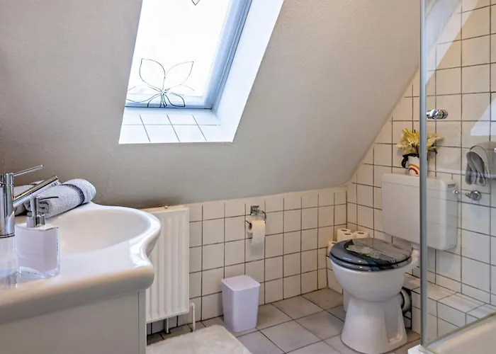 Grosses Haus Am Tremser Teich