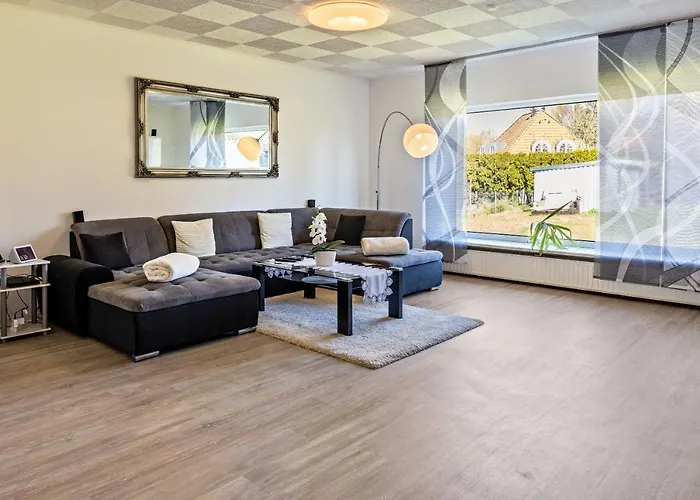 Grosses Haus Am Tremser Teich מלון ליבק