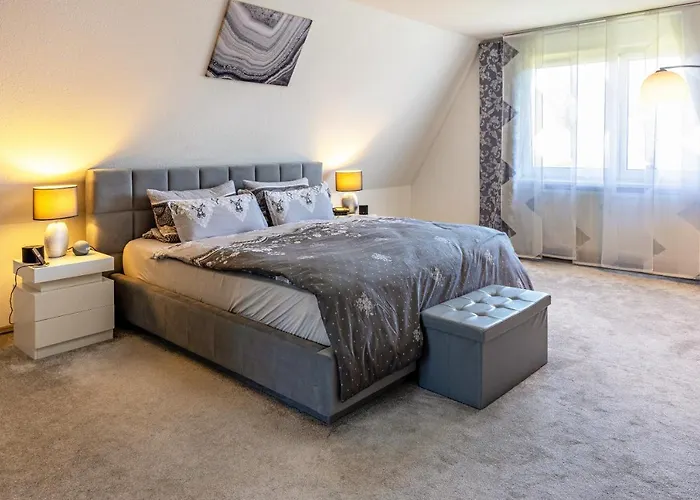 Grosses Haus Am Tremser Teich * ליבק